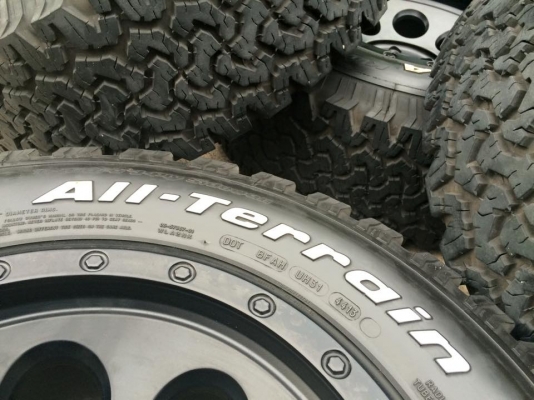 BF Goodrich All-Terrain 265 70 r17 + แม็ก Lenso Max1 ET-0