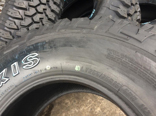 Mud Maxxis Bighorn MT-762 ชนาด 265 75 r16 ยางใหม่ปี15