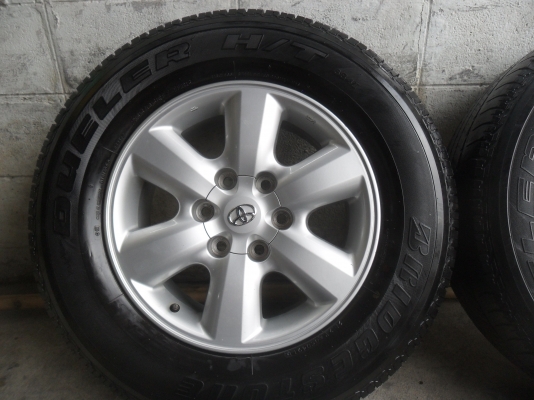 ล้อแม็ก 17นิ้ว 6รู โตโยต้า พร้อมยาง สวยๆ 4 ล้อ ลดราคาเหลือ 6500 บาท