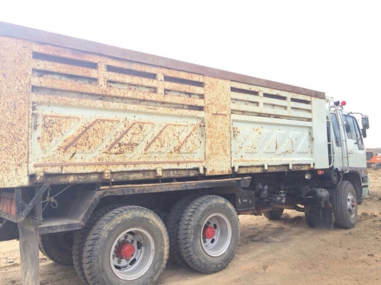 ขายรถบรรทุกสิบล้อ