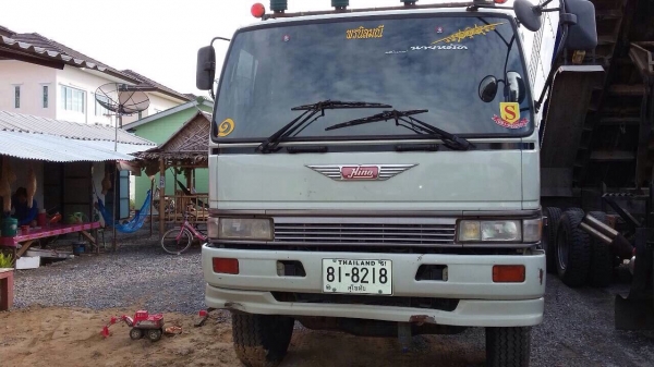 ขายรถบรรทุกสิบล้อ