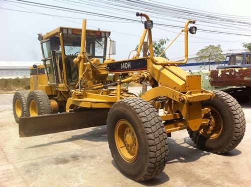 นำเข้าเครื่องจักรกลหนักมือ 2 จากต่างประเทศ Tel.098-858-5524 สามภพ ครับ