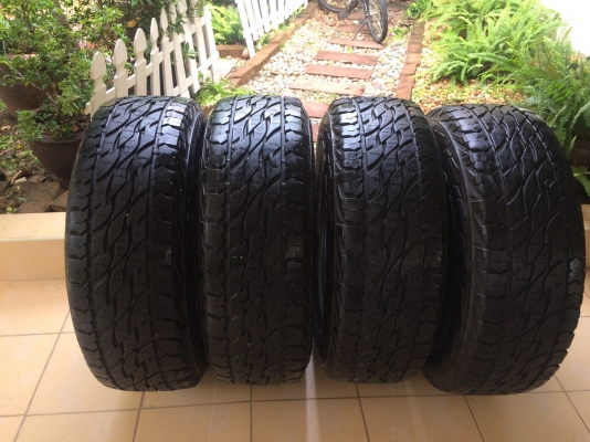 ขายยาง bridgestone at 265/70/16 ปี12 สวยๆครับ