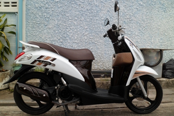 Let premiume 2014 รถเดิมโรงงาน เอกสารพร้อมโอน