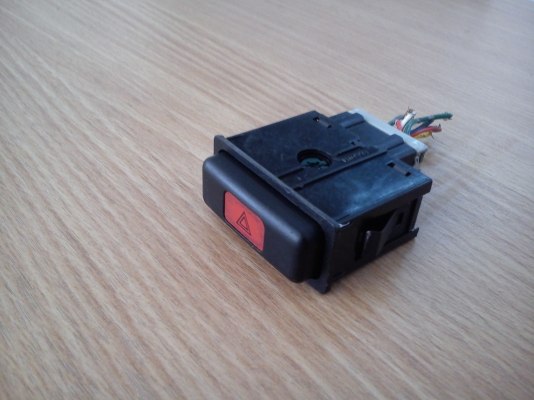 สวิตช์ไฟฉุกเฉินของรถ HONDA ACCORD ปี94-97 สวิตช์ไฟฉุกเฉินของรถ HONDA ACCORD ปี94-97