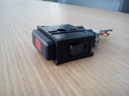 สวิตช์ไฟฉุกเฉินของรถ HONDA ACCORD ปี94-97 สวิตช์ไฟฉุกเฉินของรถ HONDA ACCORD ปี94-97