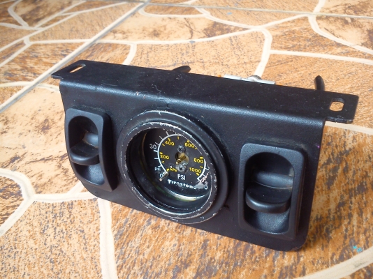 เกจ์ สวิตช์ เปิด ปิดลม พร้อมกรอบเหล็ก