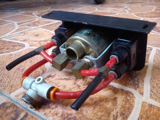 เกจ์ สวิตช์ เปิด ปิดลม พร้อมกรอบเหล็ก