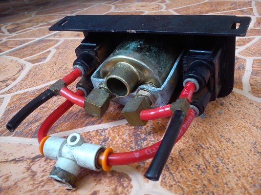 เกจ์ สวิตช์ เปิด ปิดลม พร้อมกรอบเหล็ก