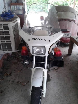 Honda CBX750 POLICE พร้อมไซเลนและกระเป๋าข้าง inv อย่างเดียว