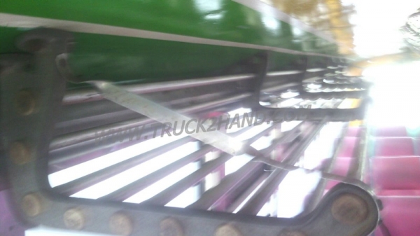 รถบัส ยี่ห้อ BENZ 34 ที่นั่ง ปีจดทะเบียน 2547  145 แรงม้า เครื่อง 6BB1