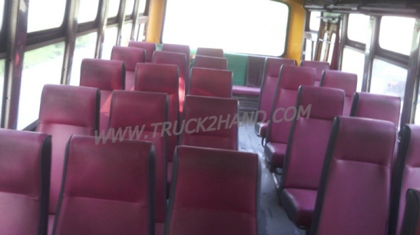 รถบัส ยี่ห้อ BENZ 34 ที่นั่ง ปีจดทะเบียน 2547  145 แรงม้า เครื่อง 6BB1