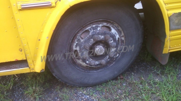 รถบัส ยี่ห้อ BENZ 34 ที่นั่ง ปีจดทะเบียน 2547  145 แรงม้า เครื่อง 6BB1