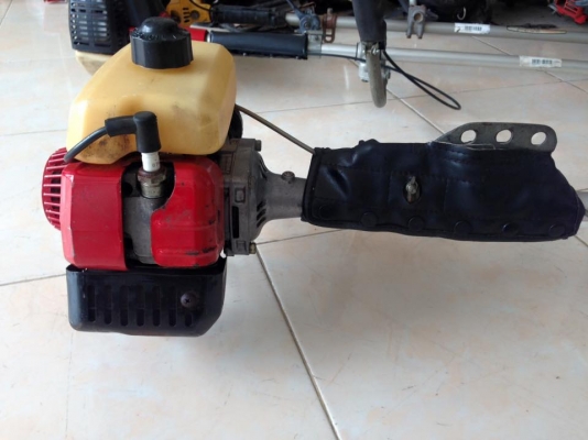 เครื่องตัดหญ้า Robin NB30 4 แรง ราคา 4500