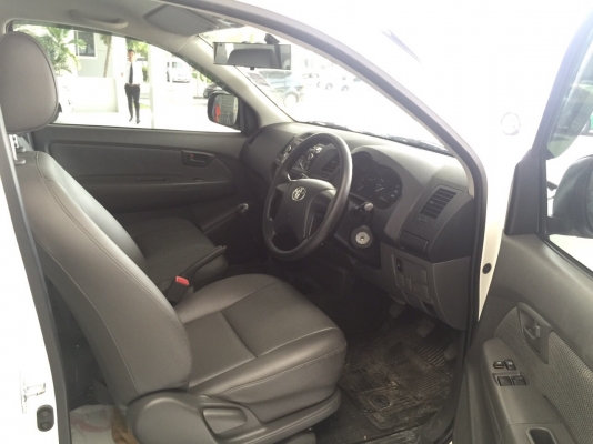 Vigo Champ 2.5 J ปี 2014 วิ่ง 16,000