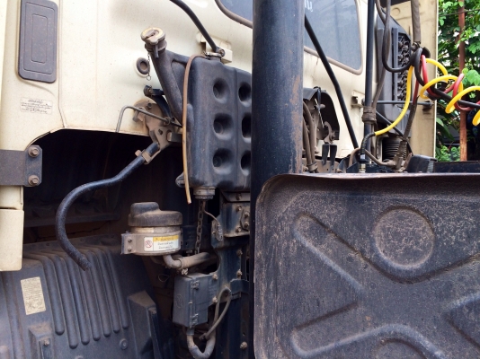 ขายด่วน รถสิบล้อหัวลากพร้อมหางพื้นเรียบสามเพลา.   Hino. 380. ปี 52 สภาพดีมากพร้อมใช้งาน. เอกสารพร้อม