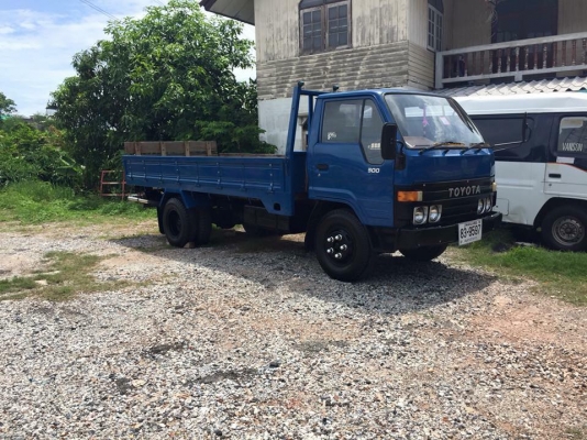 ขายด่วน  TOYOTA DYNA 300 BU82 ปี 2544