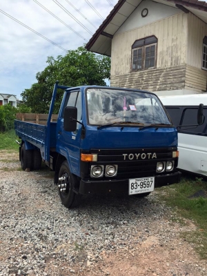 ขายด่วน  TOYOTA DYNA 300 BU82 ปี 2544