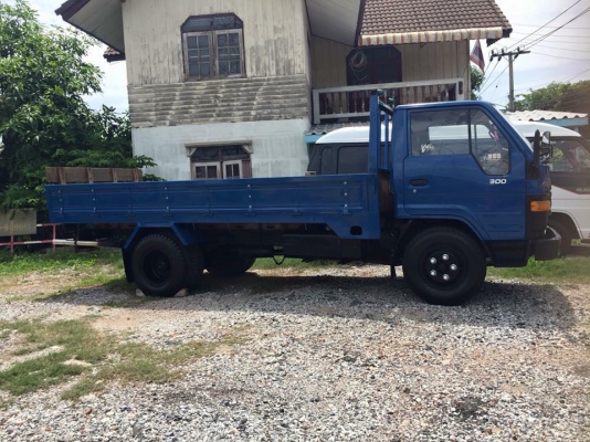 ขายด่วน  TOYOTA DYNA 300 BU82 ปี 2544
