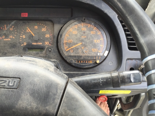 หัวลาก อีซูซู GXZ 320 ปี46 สภาพดีสวยเดิมทั้งคัน ทะเบียนพร้อมโอน