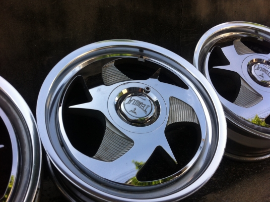 ล้อแม็กขอบ 17 จากญี่ปุ่น 5 รู กับ 4 รู 114