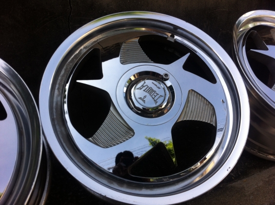 ล้อแม็กขอบ 17 จากญี่ปุ่น 5 รู กับ 4 รู 114