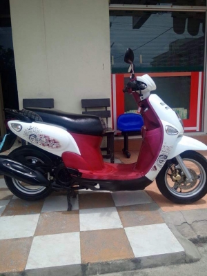 Yamaha Fiore สีขาวแดง รถอย่างสวย สภาพดี รถเดิมๆ ประหยัดน้ำมัน