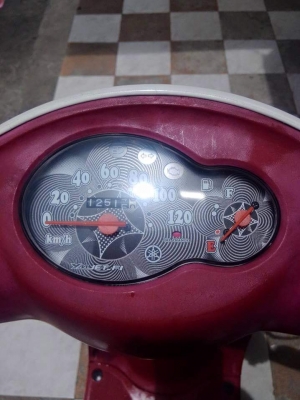 Yamaha Fiore สีขาวแดง รถอย่างสวย สภาพดี รถเดิมๆ ประหยัดน้ำมัน