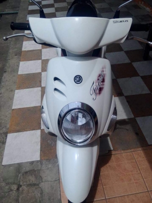 Yamaha Fiore สีขาวแดง รถอย่างสวย สภาพดี รถเดิมๆ ประหยัดน้ำมัน