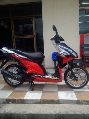 Honda Click i สีดำแดง รถสวย สภาพดี ลาย Street เป็นลายสุดท้าย