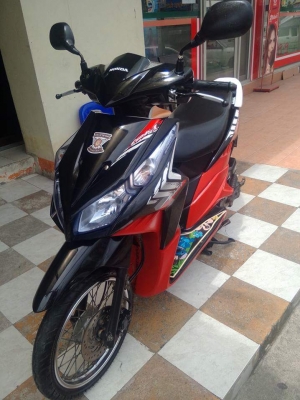 Honda Click i สีดำแดง รถสวย สภาพดี ลาย Street เป็นลายสุดท้าย