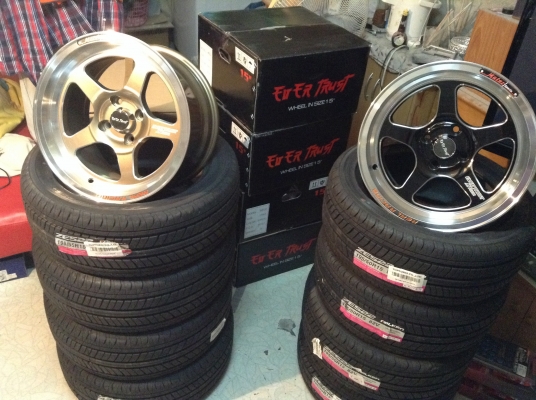 แม็ก Weld ขอบ 15 นิ้วของใหม่กว้าง 8 นิ้ว 4 รู 100 ออฟ20ถูกที่สุด