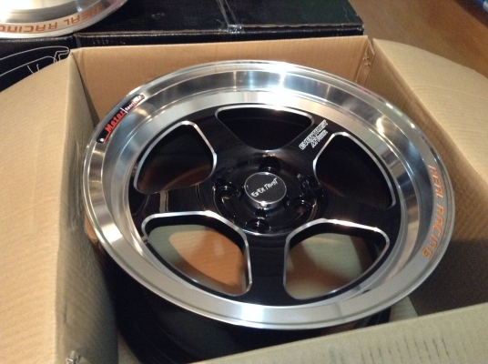 แม็ก Weld ขอบ 15 นิ้วของใหม่กว้าง 8 นิ้ว 4 รู 100 ออฟ20ถูกที่สุด