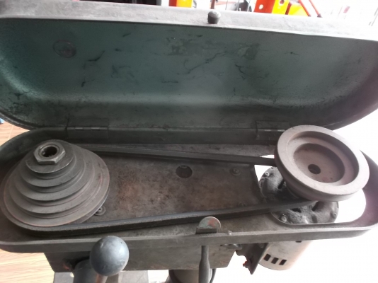 สว่านแท่นของเก่า  ใช้งานได้ปกติ สูงเมตรกว่า 5000 มอเตอร์มิตซุู