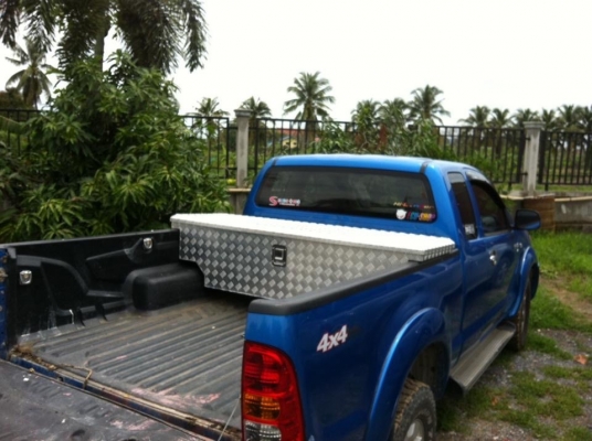 ขายกล่องอลูมิเนียมติดท้ายกระบะ ขายกล่องอลูมิเนียมติดท้ายกระบะ