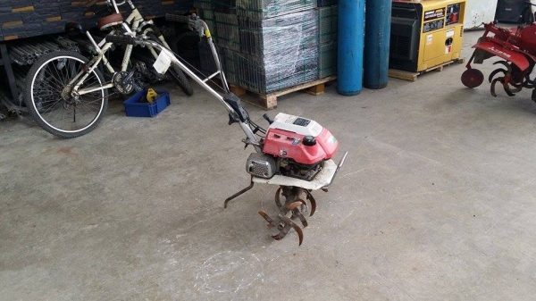 รถพรวนดินเดินตาม HONDA  รุ่น F210 (4) ขนาด 2.5 แรง เก่าญี่ปุ่น พร้อมชุดพรวนดิน รถพร้อมทำงาน