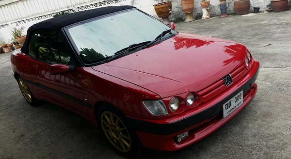 รถเปิดประทุน สภาพเทพๆ เจ้าของขายเองราคาถูกมากๆ รถเปิดประทุน สภาพเทพๆ เจ้าของขายเองราคาถูกมากๆ