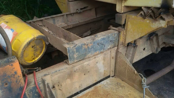 ขาย 6 ล้อหัวยาว ติดเครน ยูนิค 2.5 ตัน ขาย 6 ล้อหัวยาว ติดเครน ยูนิค 2.5 ตัน