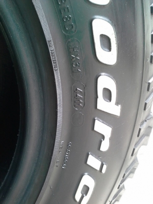 BF All USA. 265/70/16 ปลายปี11 สภาพสวยๆ 1ชุด BF All USA. 265/70/16 ปลายปี11 สภาพสวยๆ 1ชุด