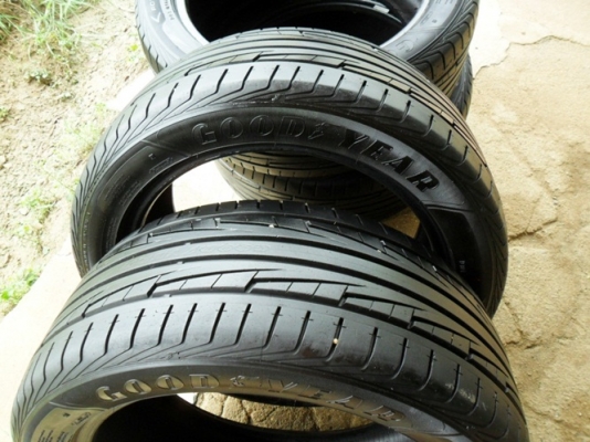 ยางขอบ17 กู๊ดเยียร์ 215-50-R17ลงพื้นปี13(4เส้น3,200บ)ดอกเพียบ ยางขอบ17 กู๊ดเยียร์ 215-50-R17ลงพื้นปี13(4เส้น3,200บ)ดอกเพียบ