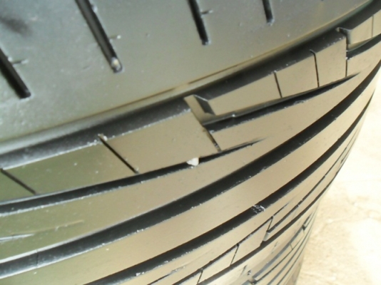 ยางขอบ17 กู๊ดเยียร์ 215-50-R17ลงพื้นปี13(4เส้น3,200บ)ดอกเพียบ ยางขอบ17 กู๊ดเยียร์ 215-50-R17ลงพื้นปี13(4เส้น3,200บ)ดอกเพียบ