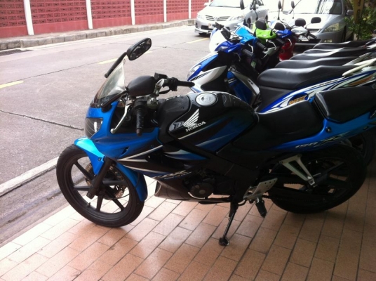 ขออนุญาติขาย HONDA CBR 150 ปี 50 ตัวสุดท้าย สตา์ร์ทมือ โอนฟรี ขออนุญาติขาย HONDA CBR 150 ปี 50 ตัวสุดท้าย สตา์ร์ทมือ โอนฟรี