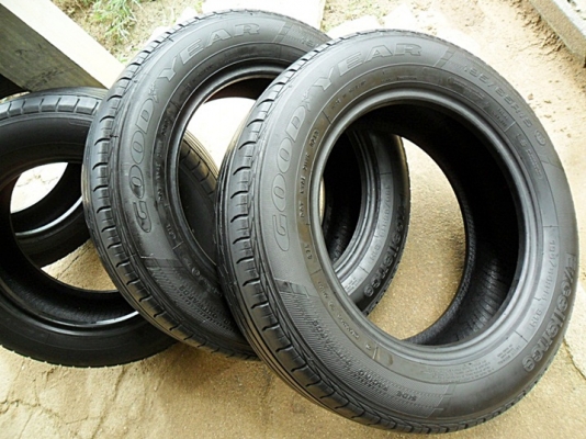 ยางขอบ15 กู๊ดเยียร์ 195-65-R15ลงพื้นปลายปี13(4เส้น2,400บ)