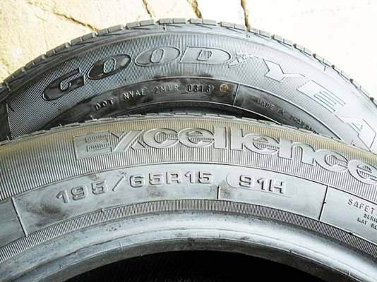 ยางขอบ15 กู๊ดเยียร์ 195-65-R15ลงพื้นปลายปี13(4เส้น2,400บ)