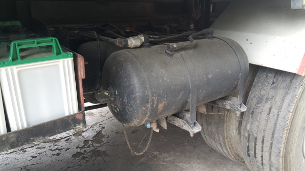 ขายรถพ่วง 20 ล้อ แม่-ลูก กระบะเหล็กคอกเกษตรดั้ม ISUZU 210 วางเครื่อง HINO P11C-320 แรง เกียร์อีตั้น รถสวย ยางเต็ม ราคาย้อมๆ1250000 ต่อรอง จัดแนนซ์ได้