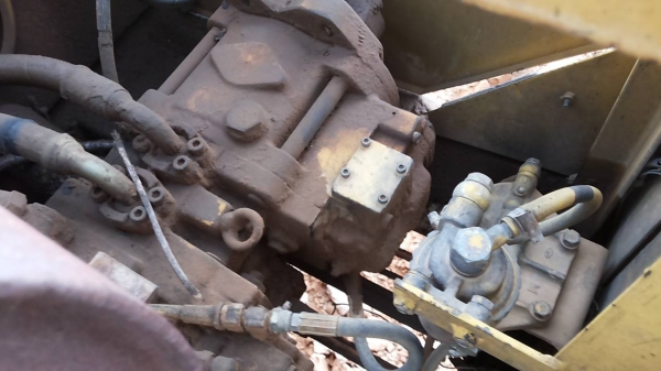 **900,000 บ.ต่อรอง/// แบคโฮสวยๆ KOBELCO SK200 MARK-3 เล่มทะเบียน **ขาย KOBELCO MARK 3 SK200 แบคโฮสภาพสวย มีเล่มฯ พร้อมลุย HYD.EXCAVATOR KOBELCO SK200 MARK-3 (ซีเรียล)S/N.YN-11603 เก๋งน้ำเงินแท้ เครื่องเดิม ปั้มเดิม ไฟฟ้าตัด เครื่อง/ปั้ม เช็ค-ฟิต ใหม่ ไม่น