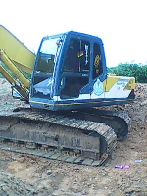 **900,000 บ.ต่อรอง/// แบคโฮสวยๆ KOBELCO SK200 MARK-3 เล่มทะเบียน **ขาย KOBELCO MARK 3 SK200 แบคโฮสภาพสวย มีเล่มฯ พร้อมลุย HYD.EXCAVATOR KOBELCO SK200 MARK-3 (ซีเรียล)S/N.YN-11603 เก๋งน้ำเงินแท้ เครื่องเดิม ปั้มเดิม ไฟฟ้าตัด เครื่อง/ปั้ม เช็ค-ฟิต ใหม่ ไม่น