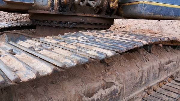 **900,000 บ.ต่อรอง/// แบคโฮสวยๆ KOBELCO SK200 MARK-3 เล่มทะเบียน **ขาย KOBELCO MARK 3 SK200 แบคโฮสภาพสวย มีเล่มฯ พร้อมลุย HYD.EXCAVATOR KOBELCO SK200 MARK-3 (ซีเรียล)S/N.YN-11603 เก๋งน้ำเงินแท้ เครื่องเดิม ปั้มเดิม ไฟฟ้าตัด เครื่อง/ปั้ม เช็ค-ฟิต ใหม่ ไม่น