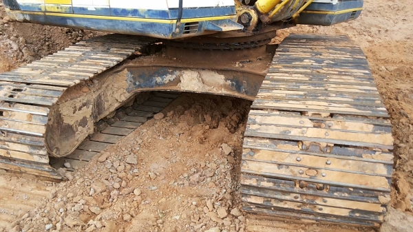 **900,000 บ.ต่อรอง/// แบคโฮสวยๆ KOBELCO SK200 MARK-3 เล่มทะเบียน **ขาย KOBELCO MARK 3 SK200 แบคโฮสภาพสวย มีเล่มฯ พร้อมลุย HYD.EXCAVATOR KOBELCO SK200 MARK-3 (ซีเรียล)S/N.YN-11603 เก๋งน้ำเงินแท้ เครื่องเดิม ปั้มเดิม ไฟฟ้าตัด เครื่อง/ปั้ม เช็ค-ฟิต ใหม่ ไม่น