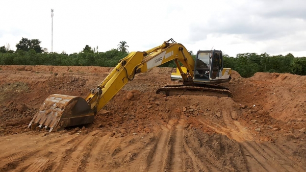 **900,000 บ.ต่อรอง/// แบคโฮสวยๆ KOBELCO SK200 MARK-3 เล่มทะเบียน **ขาย KOBELCO MARK 3 SK200 แบคโฮสภาพสวย มีเล่มฯ พร้อมลุย HYD.EXCAVATOR KOBELCO SK200 MARK-3 (ซีเรียล)S/N.YN-11603 เก๋งน้ำเงินแท้ เครื่องเดิม ปั้มเดิม ไฟฟ้าตัด เครื่อง/ปั้ม เช็ค-ฟิต ใหม่ ไม่น